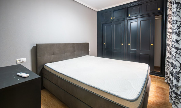 Resale - Apartment / flat - Orihuela Costa - Punta Prima