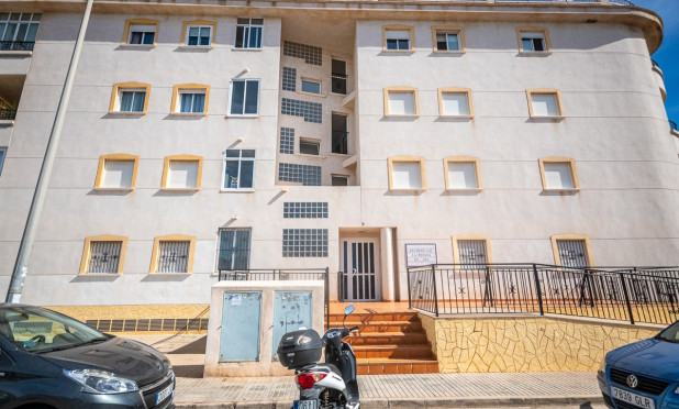 Resale - Apartment / flat - Orihuela Costa - Punta Prima