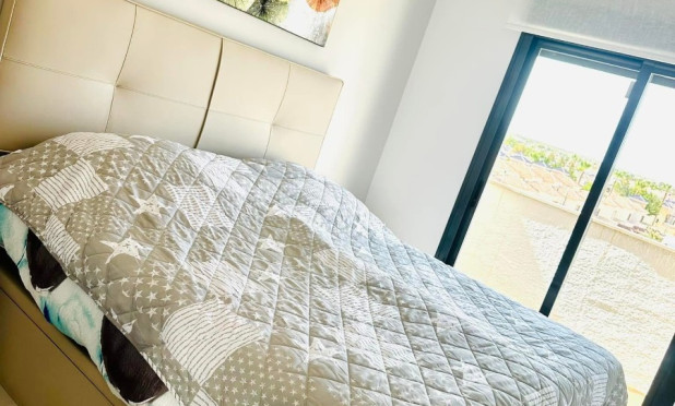 Resale - Apartment / flat - El Raso - Costa Blanca