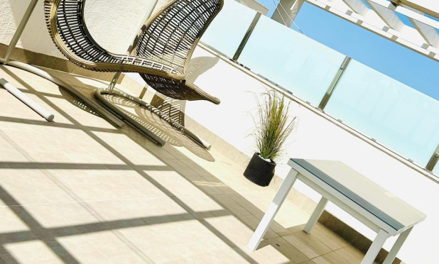 Resale - Apartment / flat - El Raso - Costa Blanca