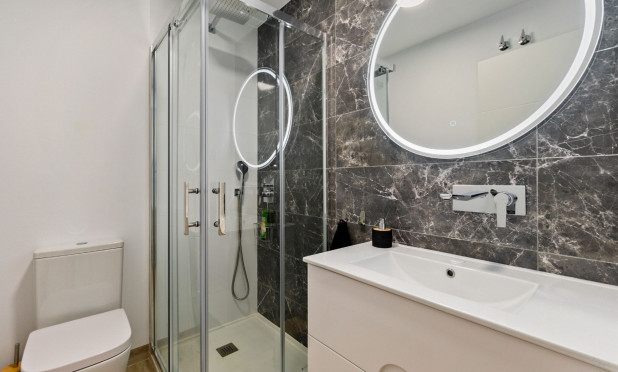 Resale - Apartment / flat - San Miguel de Salinas