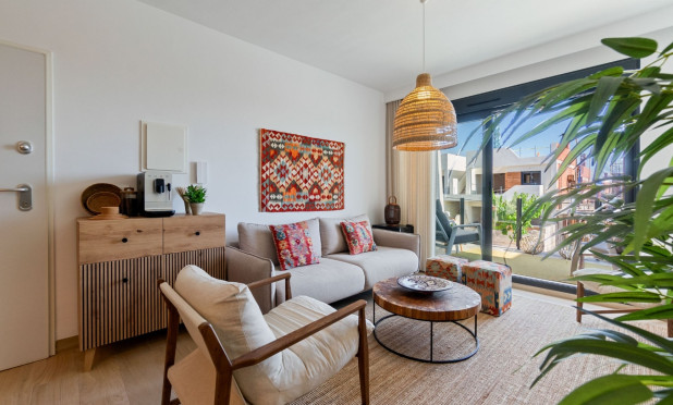 Resale - Apartment / flat - San Miguel de Salinas