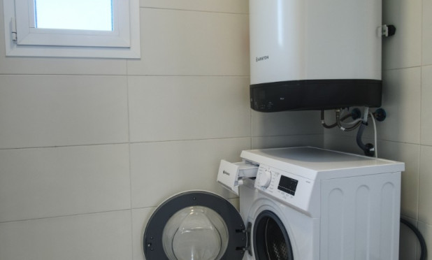 Resale - Apartment / flat - Guardamar del Segura - Urbanizaciones