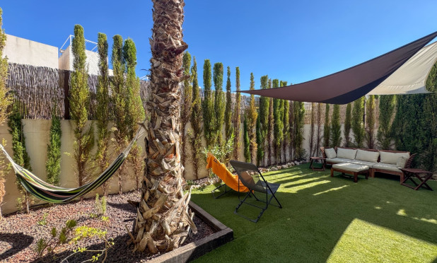 Odsprzedaż - Kamienica - Algorfa