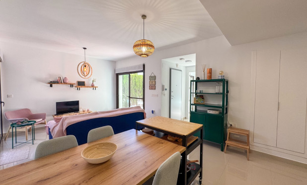 Odsprzedaż - Kamienica - Algorfa