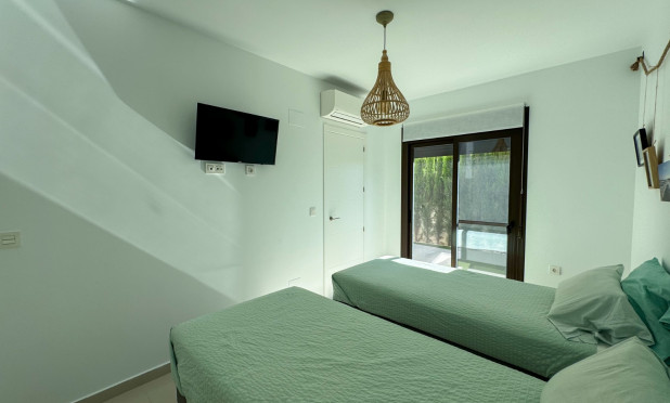 Odsprzedaż - Kamienica - Algorfa