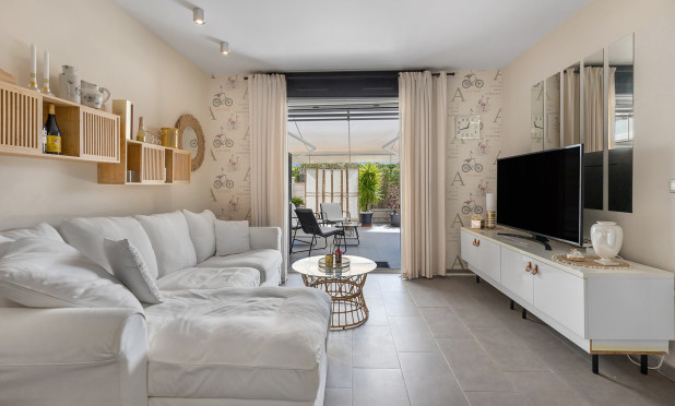 Resale - Apartment / flat - La Mata - Playa