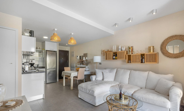 Resale - Apartment / flat - La Mata - Playa