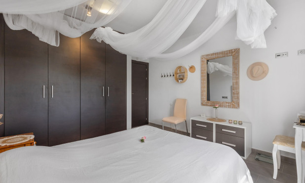 Resale - Apartment / flat - La Mata - Playa