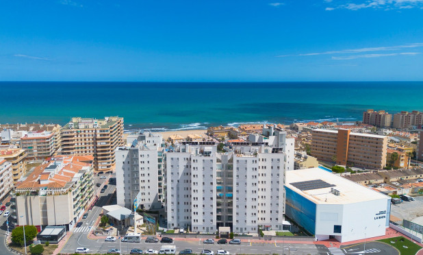 Resale - Apartment / flat - La Mata - Playa