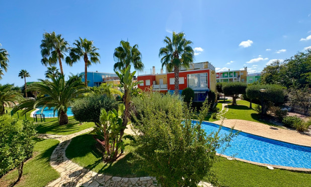 Resale - Apartment / flat - Vergel