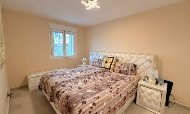 Resale - Apartment / flat - Vergel