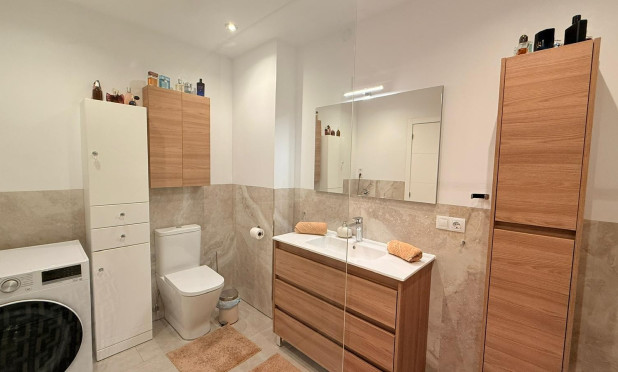 Resale - Apartment / flat - Vergel