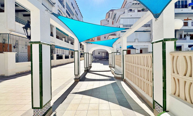 Resale - Apartment / flat - Torrevieja - La Mata