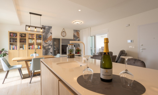 Resale - Apartment / flat - Orihuela Costa - Villamartín