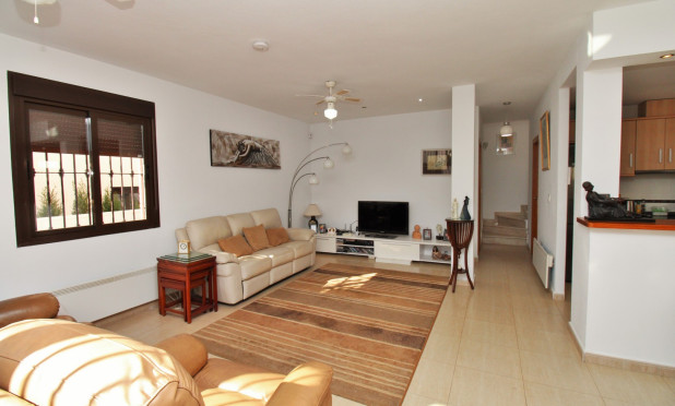 Resale - Villa - Villamartín - PAU 8