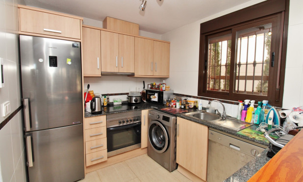 Resale - Villa - Villamartín - PAU 8