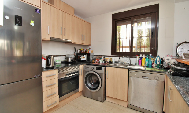 Resale - Villa - Villamartín - PAU 8