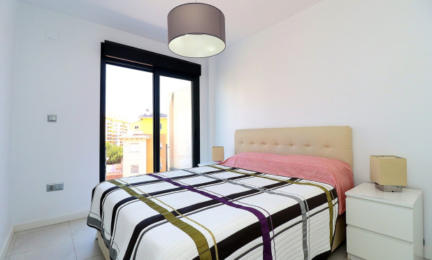 Resale - Apartment / flat - Orihuela Costa - Campoamor