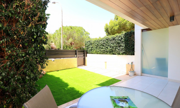 Resale - Apartment / flat - Orihuela Costa - Campoamor