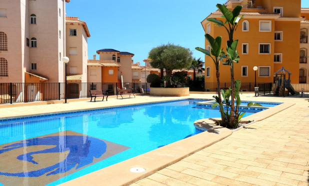 Resale - Apartment / flat - Orihuela Costa - Campoamor