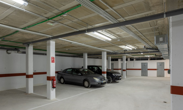 Odsprzedaż - Mieszkanie w bloku - Orihuela Costa - Villamartín