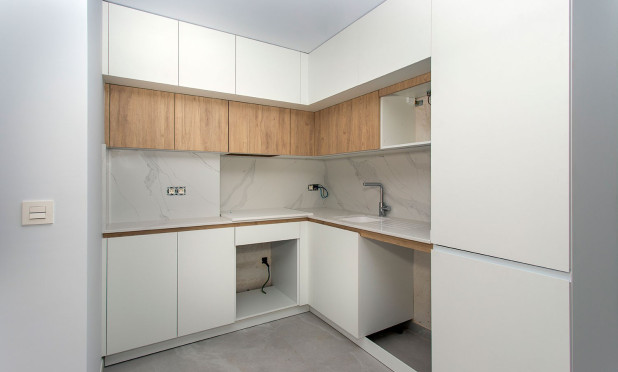 Resale - Apartment / flat - Torrevieja - Playa del Cura