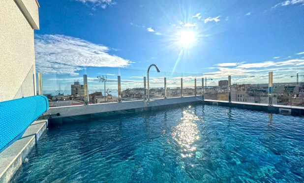 Resale - Apartment / flat - Torrevieja - Playa del Cura