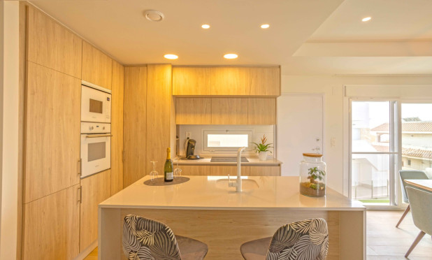 Resale - Apartment / flat - Orihuela Costa - Villamartín