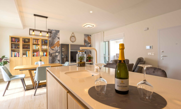 Resale - Apartment / flat - Orihuela Costa - Villamartín