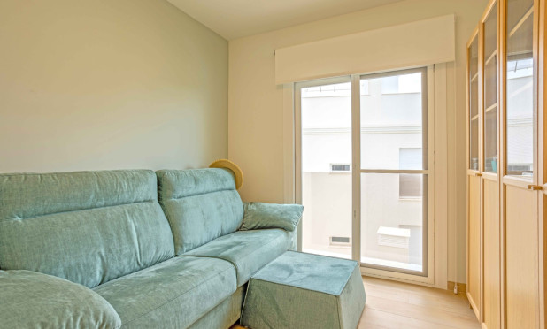 Resale - Apartment / flat - Orihuela Costa - Villamartín