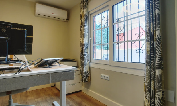 Resale - Villa - Orihuela Costa - Costa Blanca