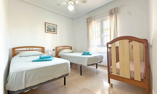 Resale - Apartment / flat - Orihuela Costa - Villamartín