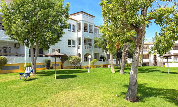 Resale - Apartment / flat - Orihuela Costa - Villamartín