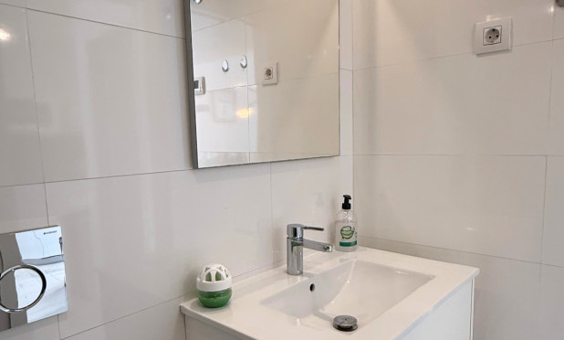 Herverkoop - Herenhuis - Playa Flamenca