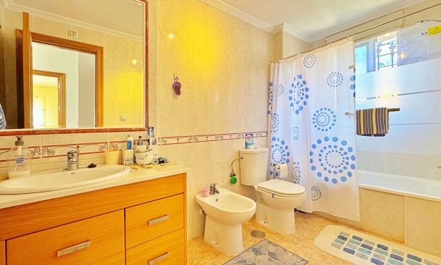 Resale - Townhouse - Orihuela Costa - Villamartín