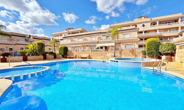 Resale - Townhouse - Orihuela Costa - Villamartín