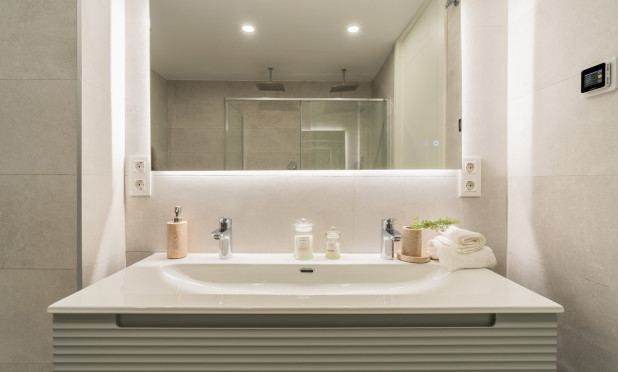 Neue Gebäude - Stadthaus - La Nucía