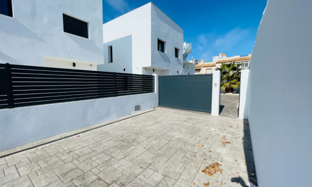 Neue Gebäude - Villa - Torrevieja - torrevieja