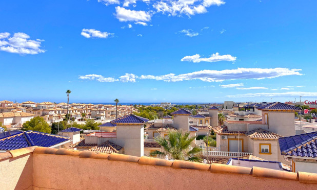 Resale - Villa - Orihuela Costa - La Zenia