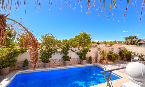 Resale - Villa - Orihuela Costa - La Zenia