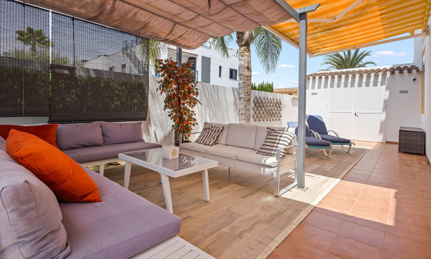 Resale - Villa - Torre de la Horadada - Pueblo Latino