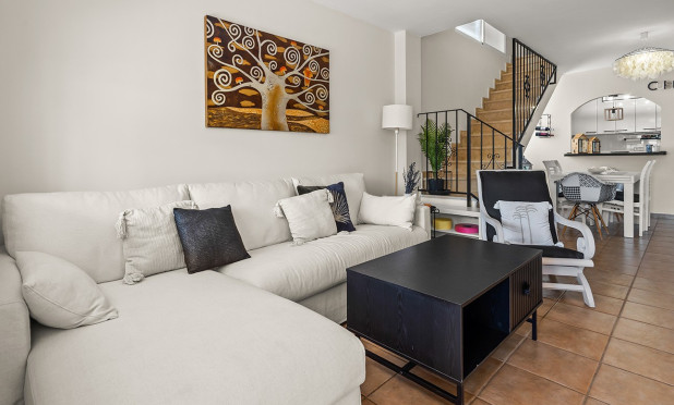 Resale - Villa - Torre de la Horadada - Pueblo Latino