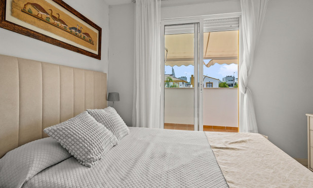 Resale - Villa - Torre de la Horadada - Pueblo Latino