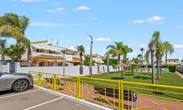 Resale - Villa - Torre de la Horadada - Pueblo Latino