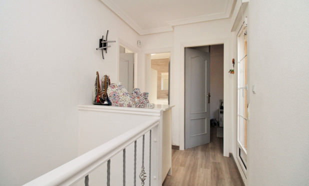 Resale - Townhouse - Villamartín