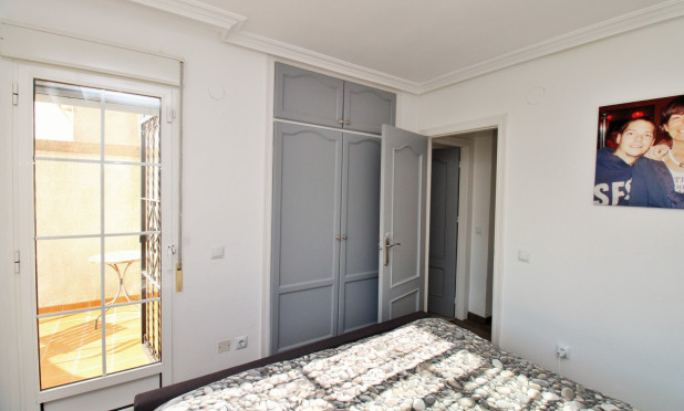 Resale - Townhouse - Villamartín