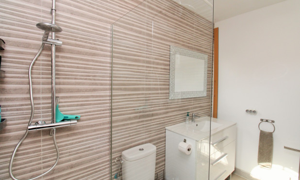 Resale - Townhouse - Villamartín