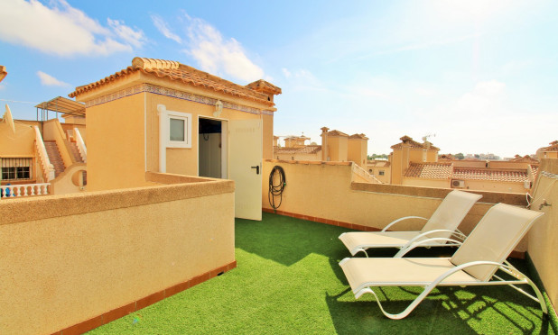 Resale - Townhouse - Villamartín
