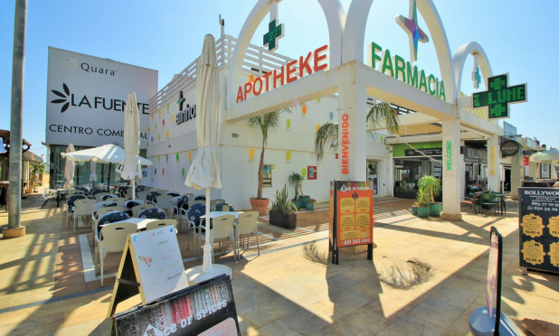 Resale - Townhouse - Villamartín